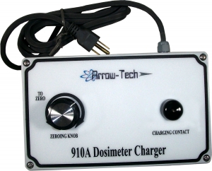  910A AC-Powered Dosimeter Charger